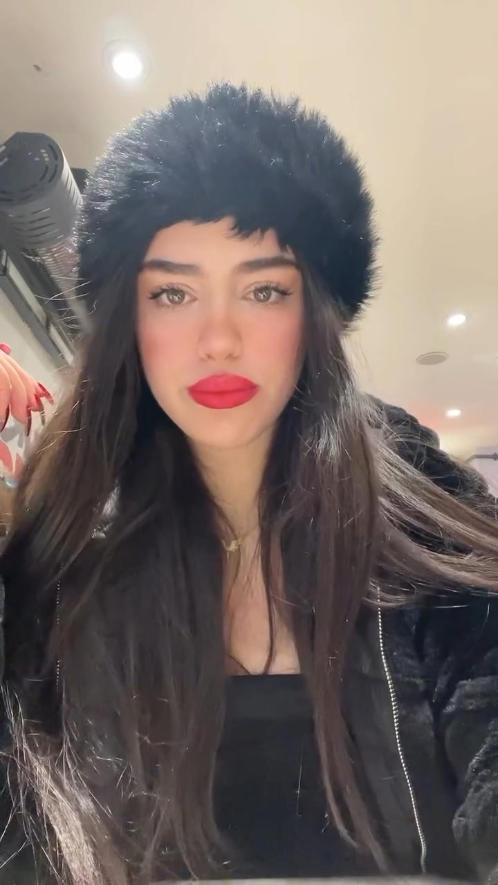 Mia